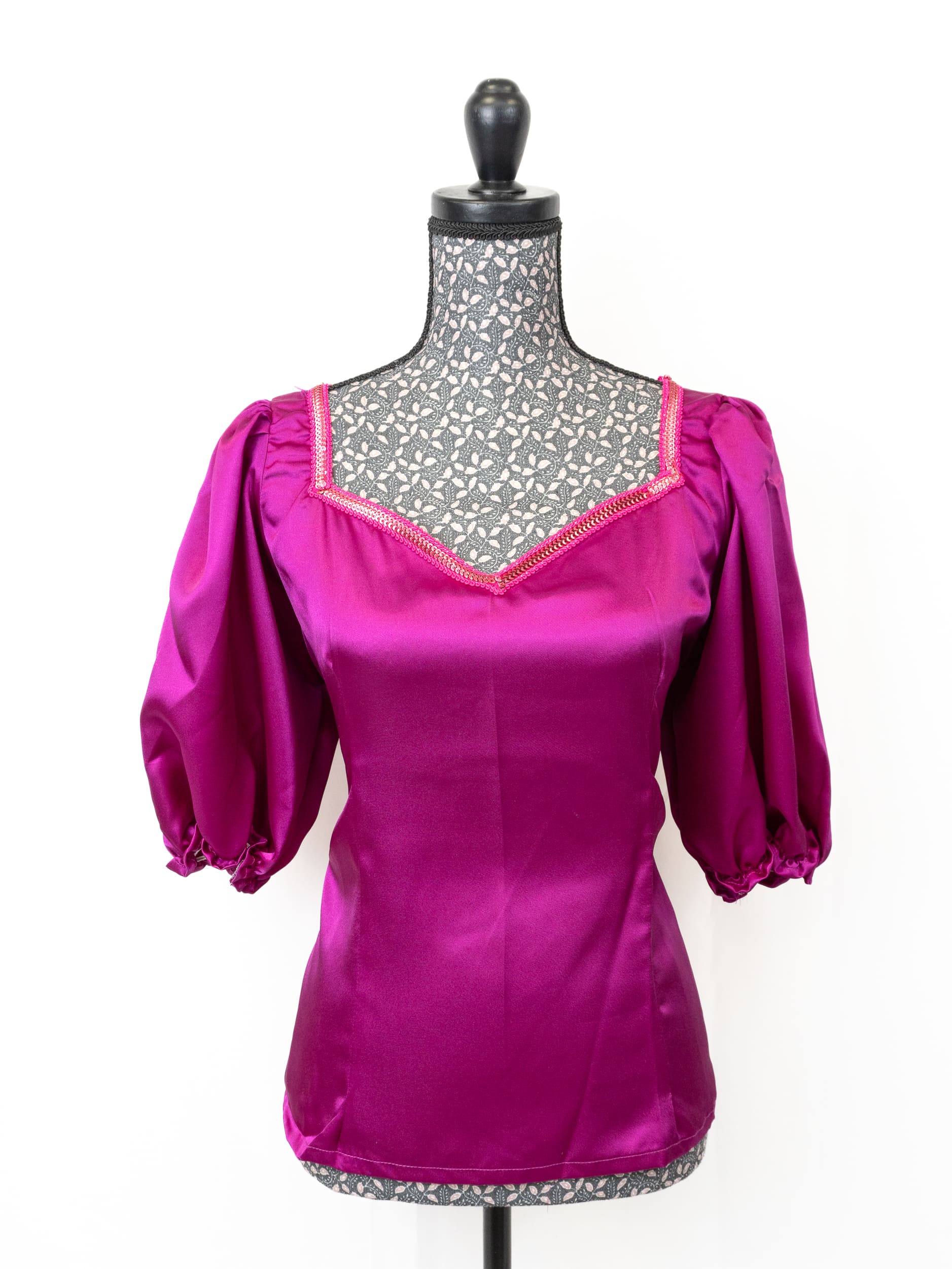 Body satin manche courte bouffante