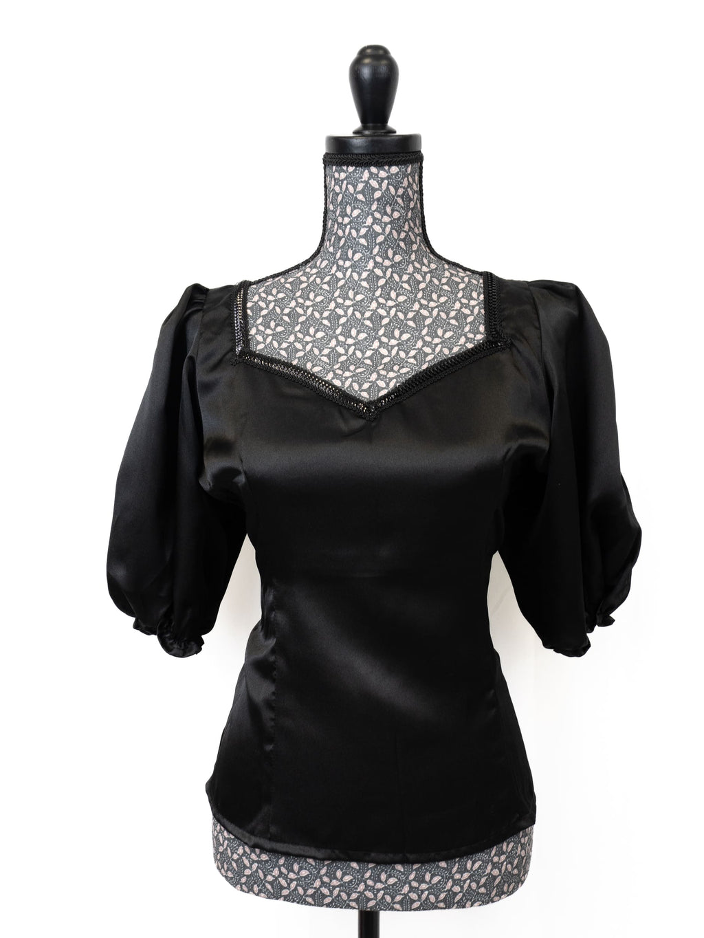 Body satin manche courte bouffante
