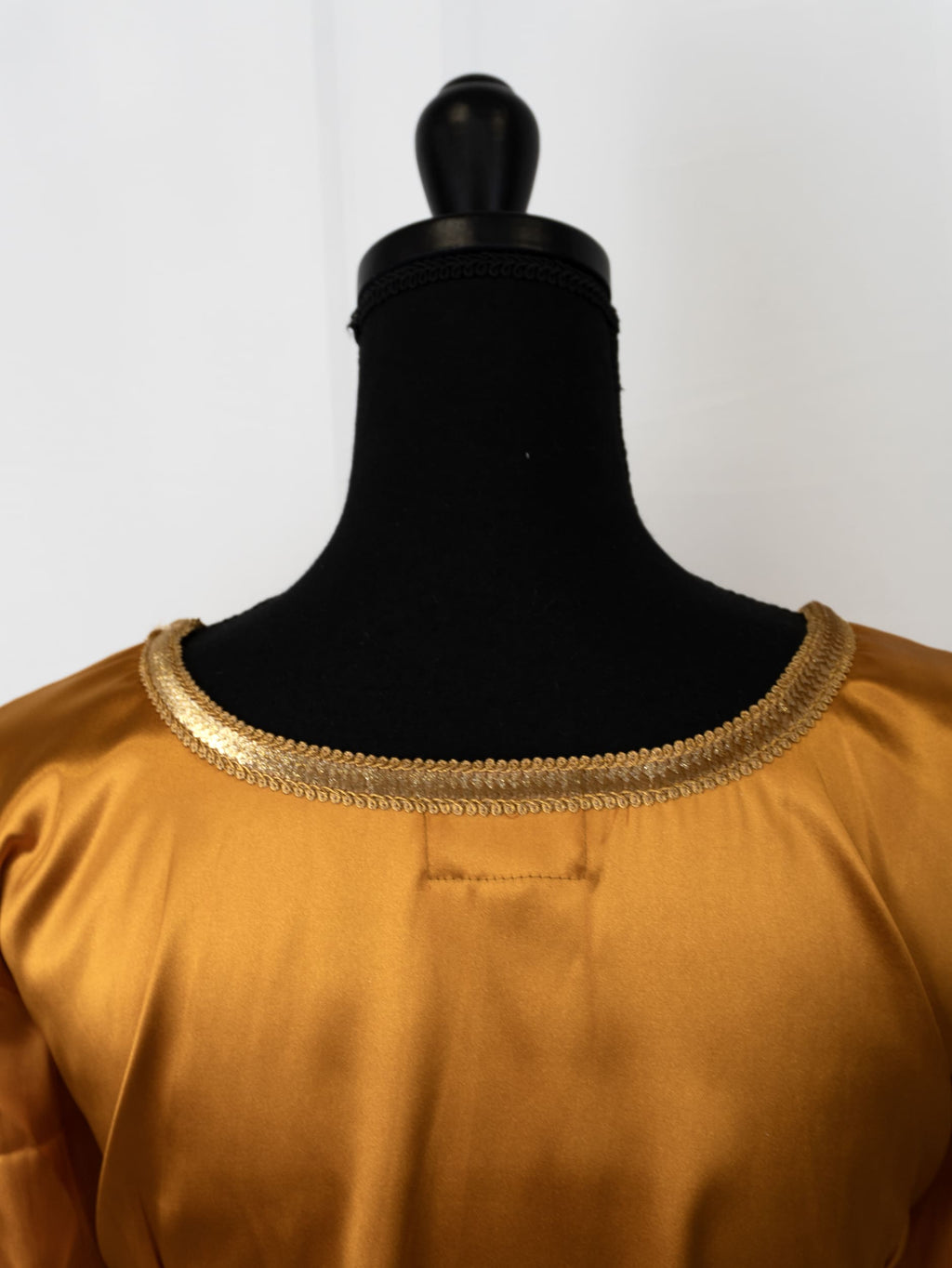 Body satin manche longue bouffante