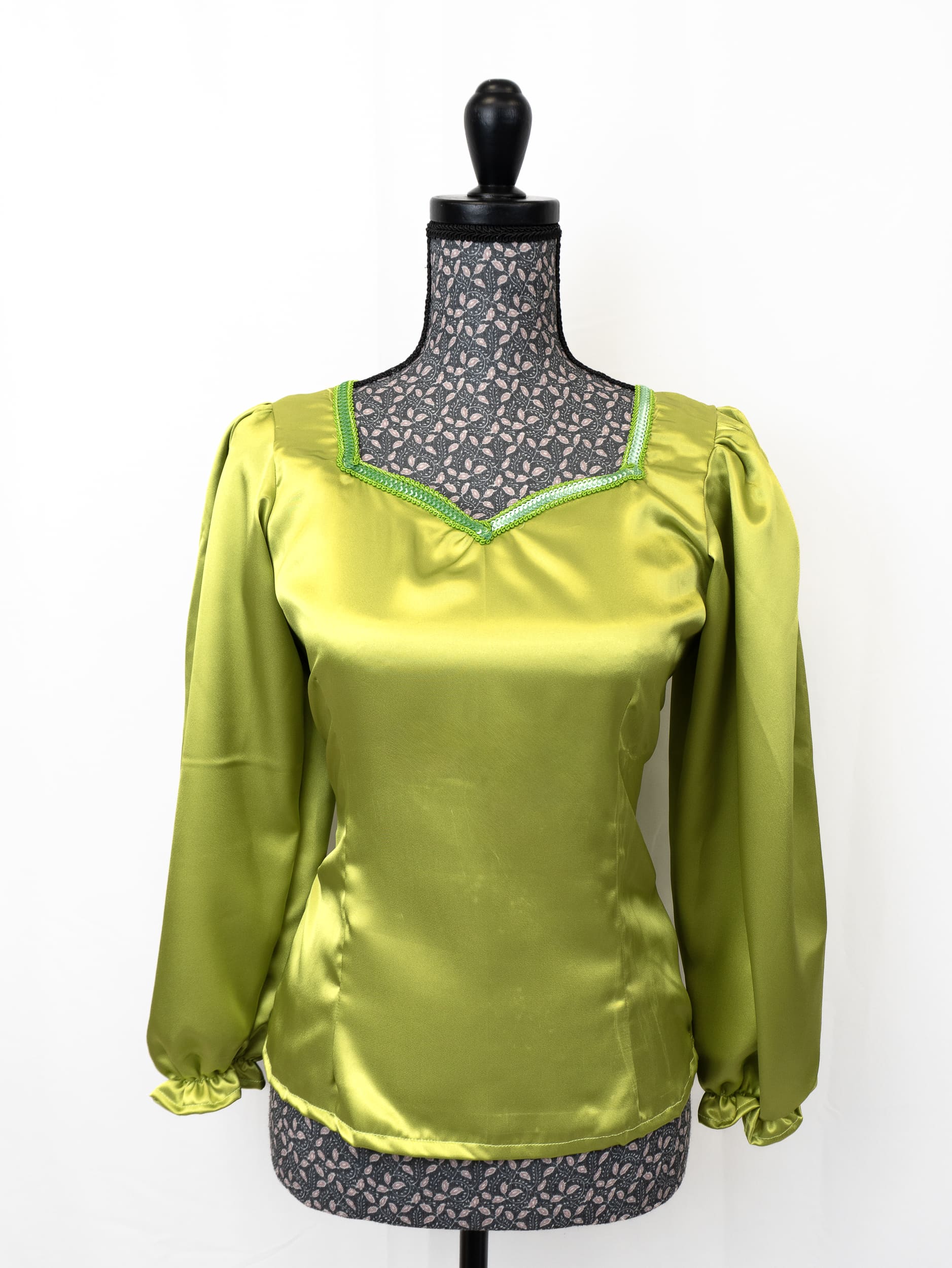 Body satin manche longue bouffante