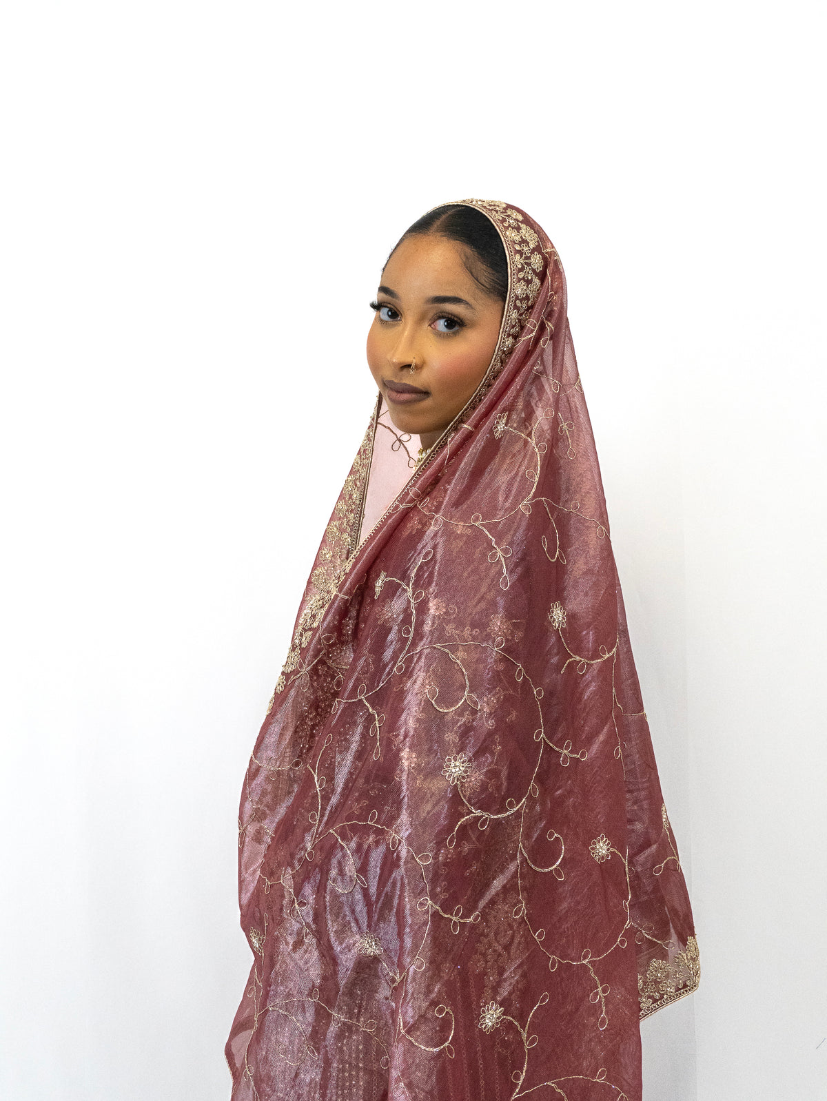 Robe Isla bordeaux clair